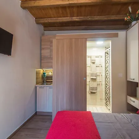 Spiti Lagis Holiday home *