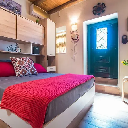 Spiti Lagis Holiday home *