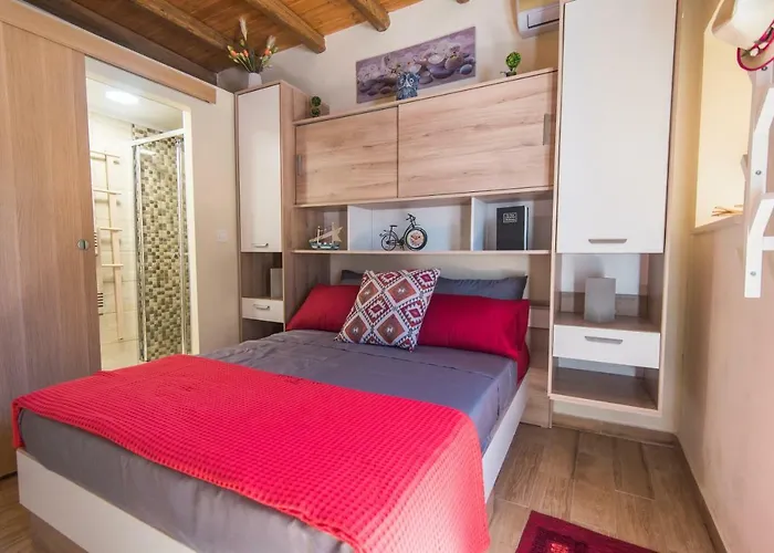 Spiti Lagis Feriehus *
