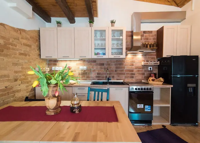 Spiti Lagis Feriehus Chlomatianá