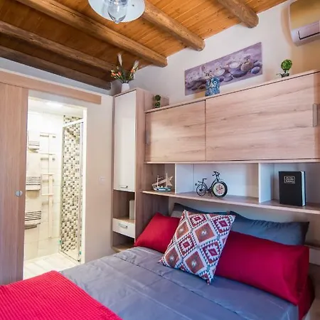 別荘 Spiti Lagis Chlomatianá