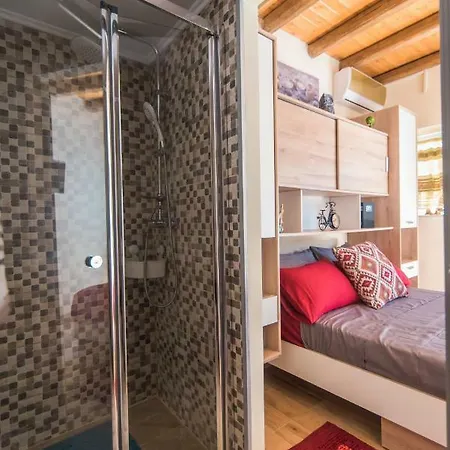 Spiti Lagis * Chlomatianá