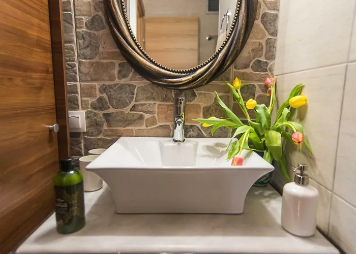 Spiti Lagis Chlomatiana